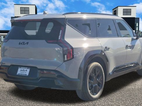 New 2026 Kia EV9 Land image 5