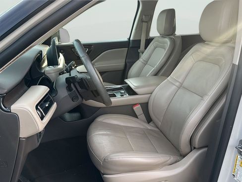 Used 2020 Lincoln Aviator Reserve w/ Equipment Group 201A image 10