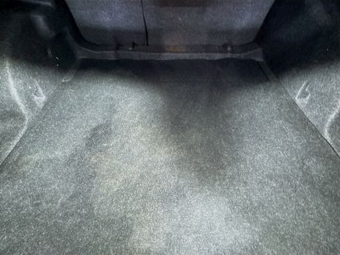 Used 2021 Chevrolet Malibu LT image 34