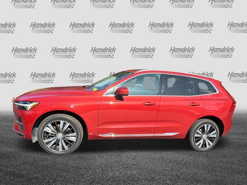 Used 2023 Volvo XC60 B5 Plus AWD/4WD image 9
