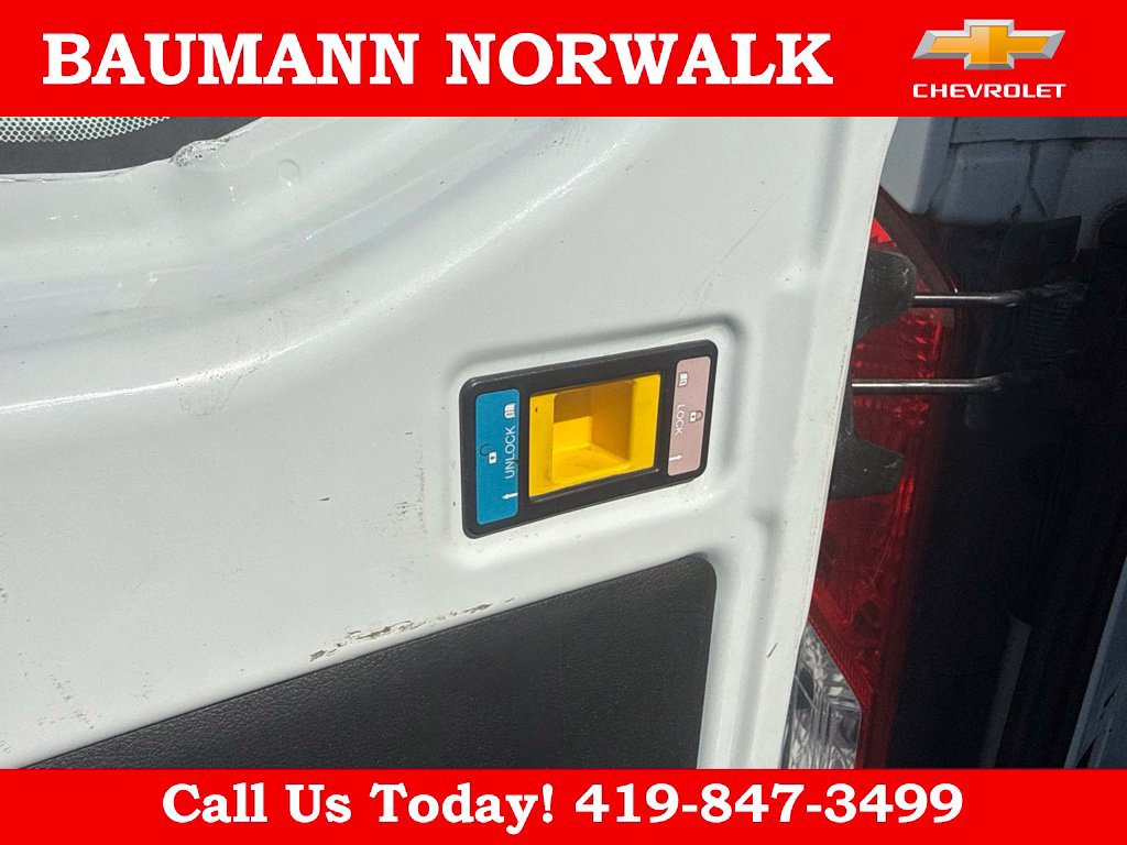 Used 2015 Ford Transit 250 130 Low Roof w/ Exterior Upgrade Package RWD image 38