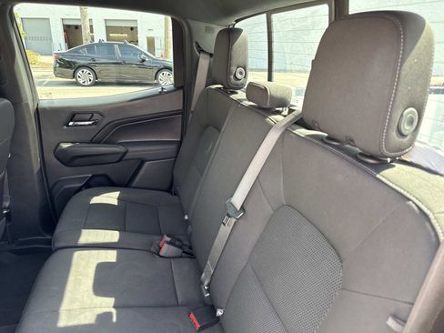 Used 2024 Chevrolet Colorado LT w/ LT Convenience Package image 11