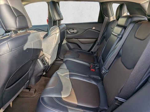 Used 2016 Jeep Cherokee Limited w/ Luxury Group image 19