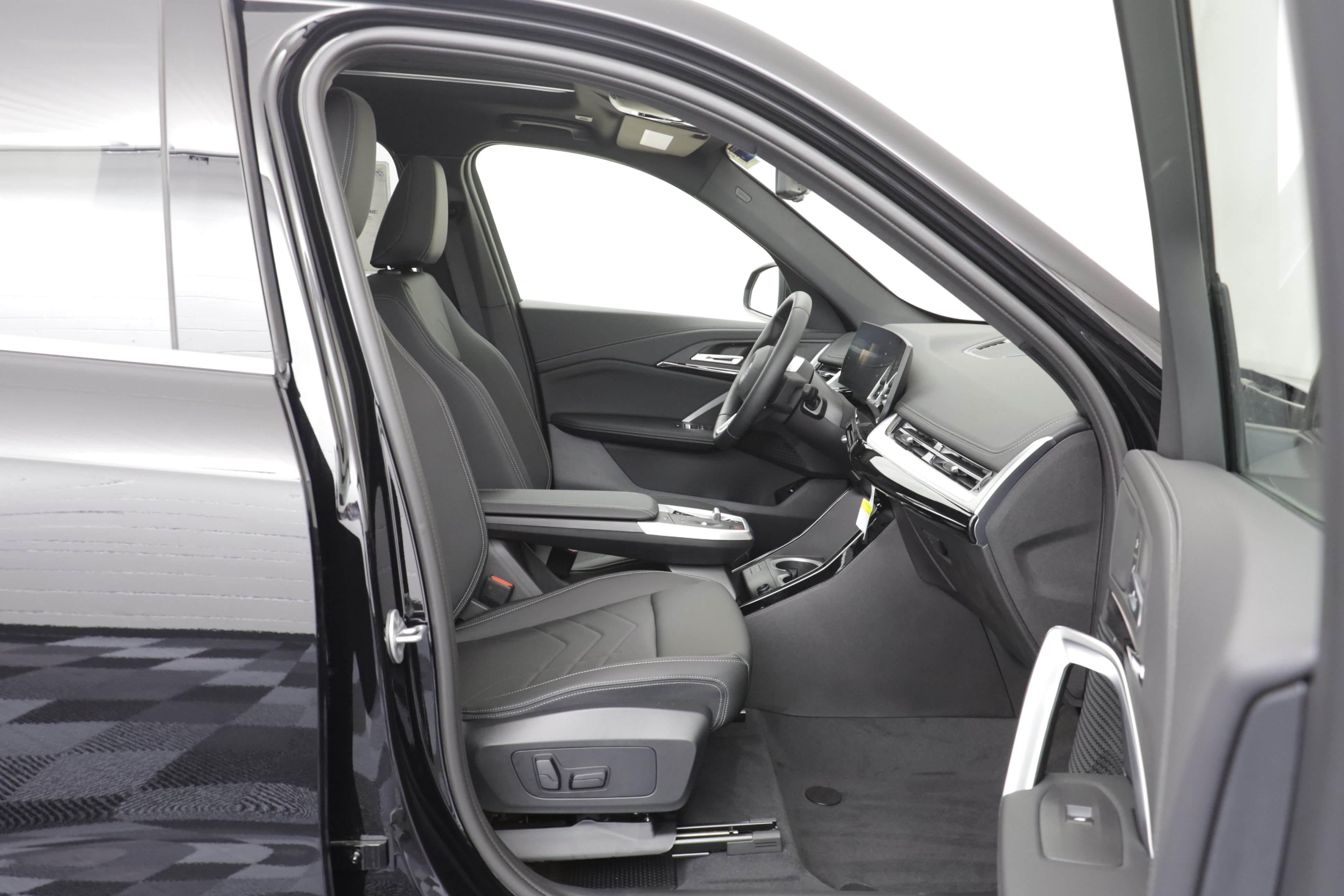 New 2026 BMW X1 xDrive28i w/ Convenience Package AWD/4WD image 19