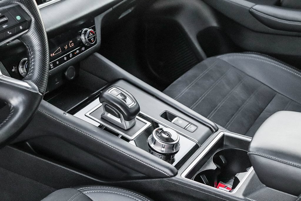 Used 2024 Mitsubishi Outlander SE AWD/4WD image 23