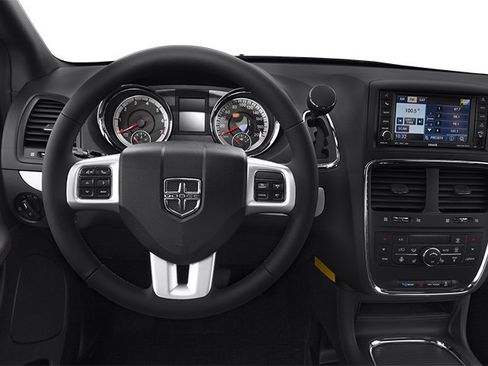 Used 2013 Dodge Grand Caravan R/T w/ Safety Sphere Group FWD image 9