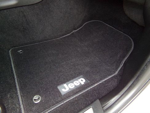 Used 2013 Jeep Grand Cherokee Limited w/ Trailer Tow Group image 33