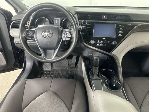Used 2020 Toyota Camry LE FWD image 19