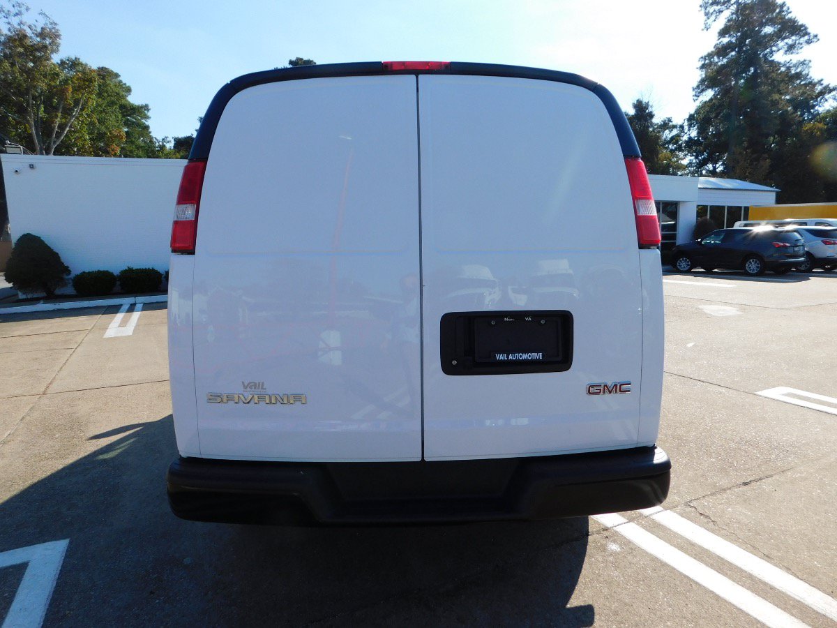 Used 2023 GMC Savana 2500 Extended w/ Driver Convenience Package RWD image 3