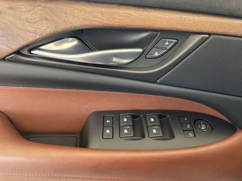 Used 2015 Cadillac Escalade Premium RWD image 24