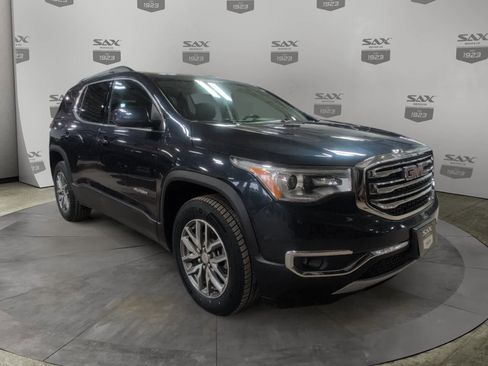 Used 2019 GMC Acadia SLE image 1