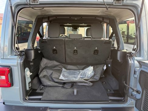 Used 2025 Jeep Wrangler Unlimited Sahara w/ Safety Group image 32