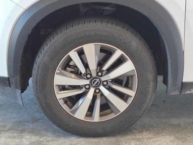 Used 2026 Nissan Pathfinder SL FWD image 13