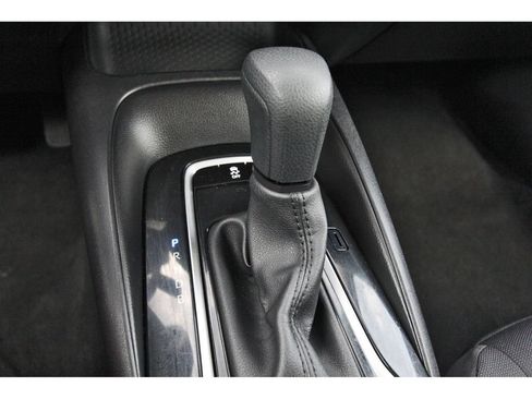 Used 2025 Toyota Corolla LE FWD image 27