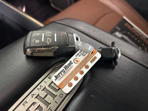 Used 2020 RAM 2500 Limited image 23