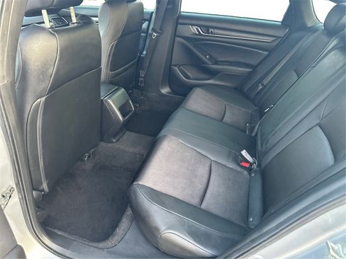 Used 2020 Honda Accord Sport image 11