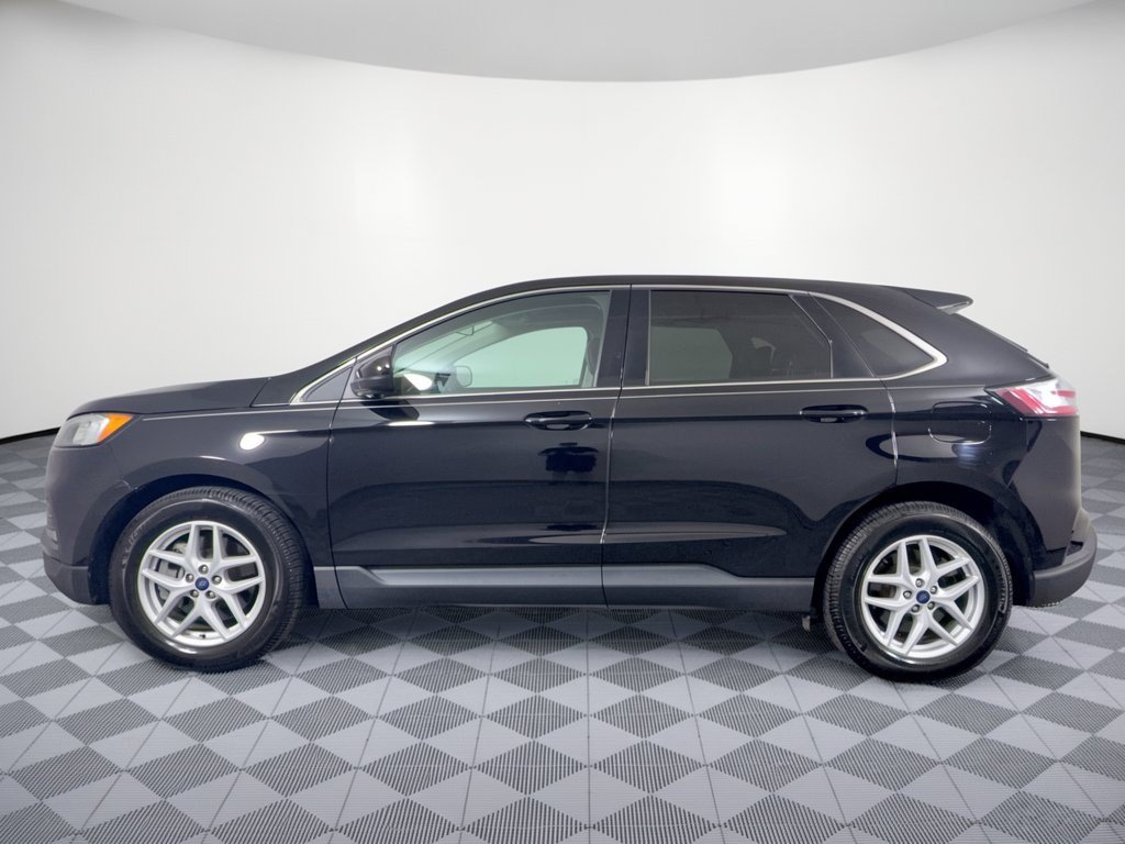 Used 2021 Ford Edge SEL w/ Convenience Package AWD/4WD image 2