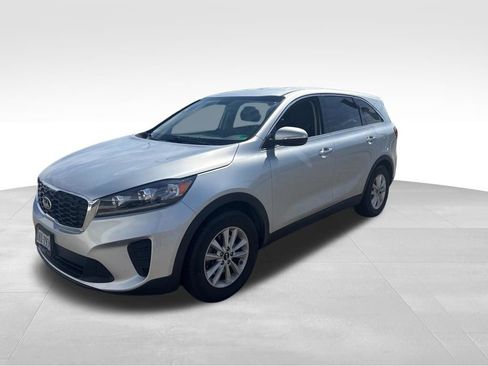 Used 2020 Kia Sorento LX image 15