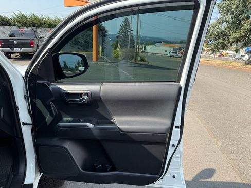 Used 2019 Toyota Tacoma TRD Pro image 19