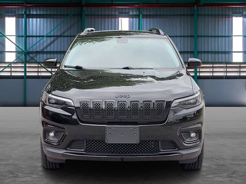 Used 2019 Jeep Cherokee Latitude Plus AWD/4WD image 7