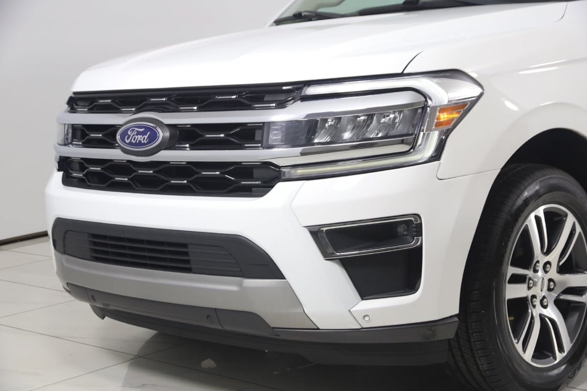 Used 2024 Ford Expedition Limited AWD/4WD image 46