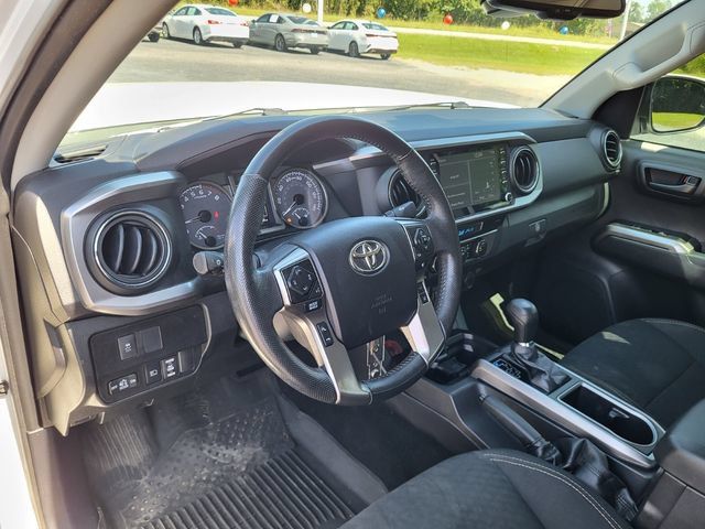 Used 2021 Toyota Tacoma SR5 w/ Trail Edition AWD/4WD image 9