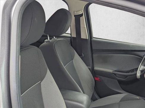 Used 2013 Ford Focus SE image 20
