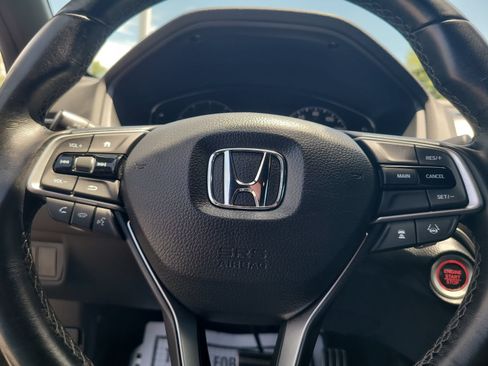 Used 2020 Honda Accord Sport image 11