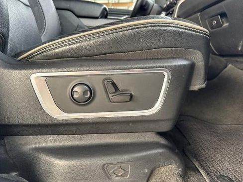 Used 2024 RAM 1500 Laramie RWD image 25