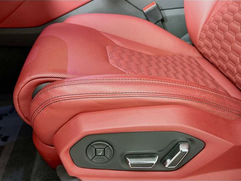 Used 2022 Lamborghini Urus image 13