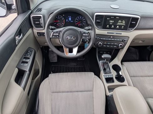 Used 2022 Kia Sportage LX image 13