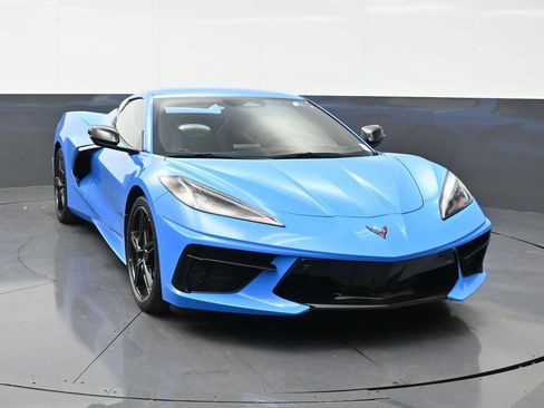 Used 2025 Chevrolet Corvette Stingray Preferred Conv w/ 2LT RWD image 7