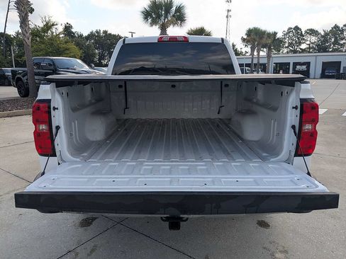 Used 2018 Chevrolet Silverado 1500 LT w/ All Star Edition RWD image 12