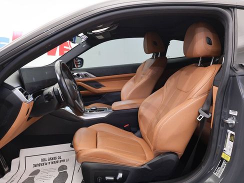 Used 2024 BMW 430i Coupe w/ M Sport Package RWD image 13