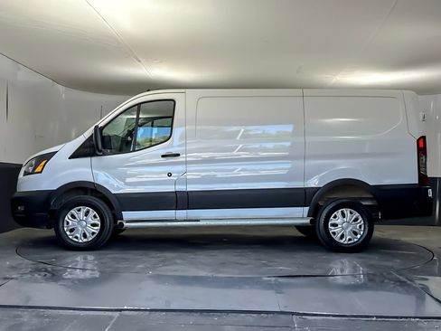 Used 2024 Ford Transit 250 Low Roof w/ Exterior Upgrade Package RWD image 6