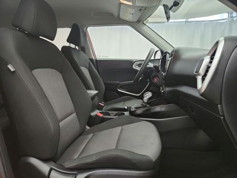 Used 2022 Kia Soul LX FWD image 23