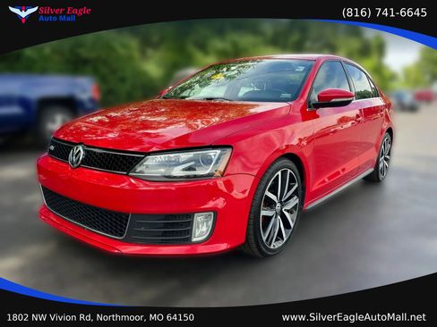 Used 2013 Volkswagen Jetta GLI Autobahn FWD image 1