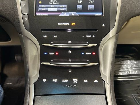 Used 2015 Lincoln MKZ w/ Equipment Group 101A Select image 20