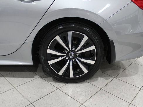 Certified 2022 Honda Civic EX image 10