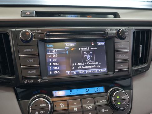 Used 2015 Toyota RAV4 XLE AWD/4WD image 32