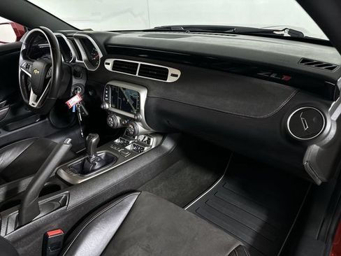 Used 2015 Chevrolet Camaro ZL1 RWD image 30