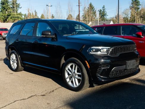 Used 2025 Dodge Durango GT image 1