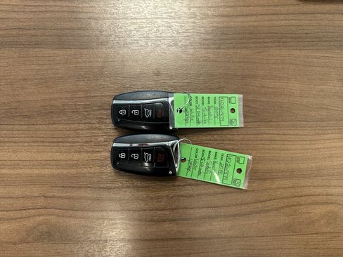 Used 2018 Hyundai Santa Fe AWD w/ SE Ultimate Tech Package 03 image 42