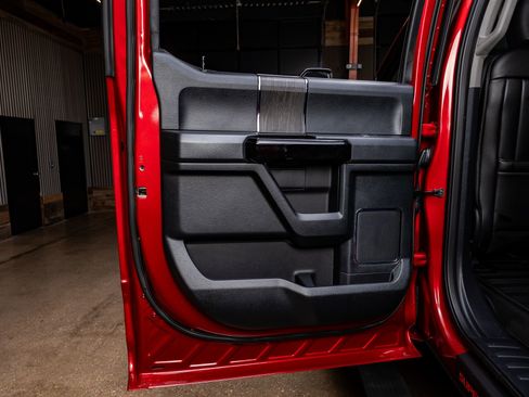 Used 2021 Ford F250 Lariat w/ Lariat Ultimate Package image 38