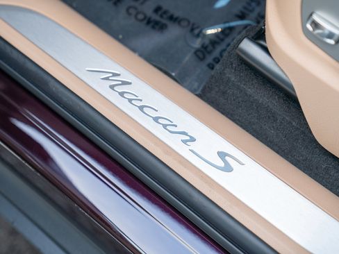 New 2026 Porsche Macan S AWD/4WD image 12