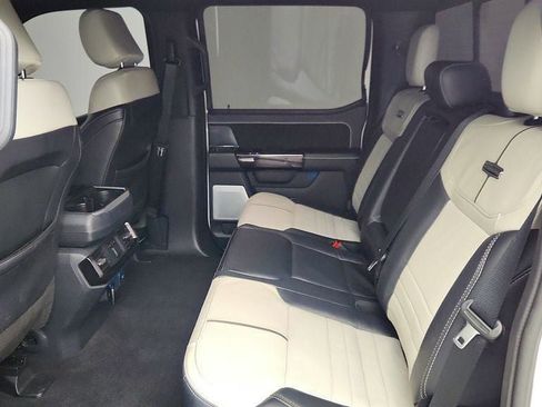 Used 2025 Ford F150 Lightning Platinum image 22