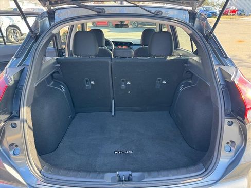 Certified 2024 Nissan Kicks SV image 10