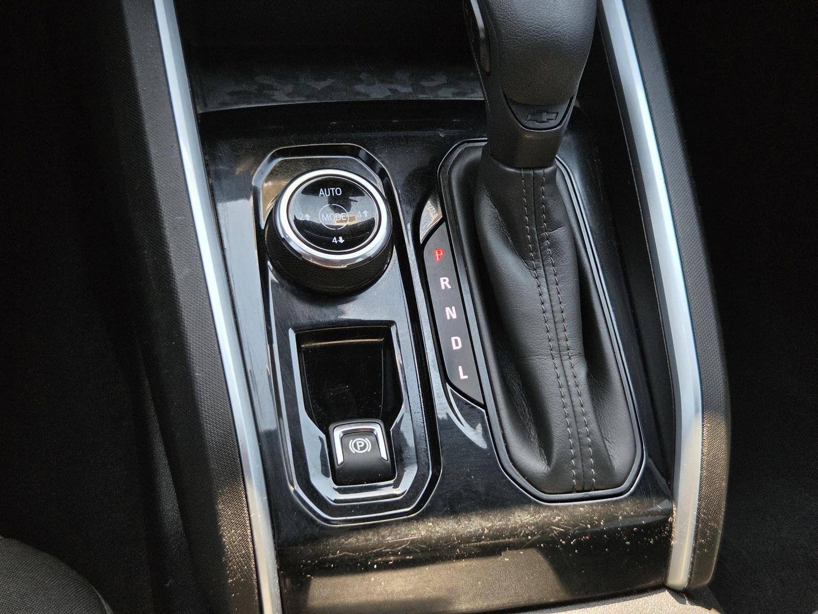 Used 2023 Chevrolet Colorado Trail Boss AWD/4WD image 25