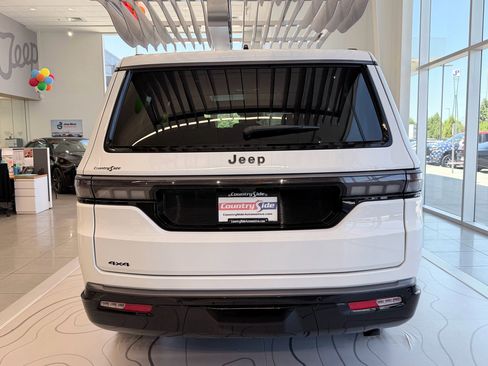New 2026 Jeep Grand Wagoneer Limited AWD/4WD image 8