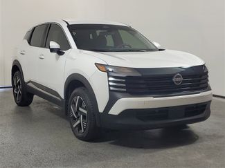 Used 2025 Nissan Kicks SV video 1